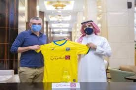 شدد الفرنسي باتريس كارتيرون مدرب التعاون، على أهمية الفوز الصعب الذي حققه أمام النصر بهدف نظيف، بالجولة الثانية من الدوري السعودي للمحترفين. ØµÙˆØ± Ø¨Ø§ØªØ±ÙŠØ³ ÙƒØ§Ø±ØªÙŠØ±ÙˆÙ† ÙŠ ÙˆÙ‚Ø¹ Ø¹Ù‚ÙˆØ¯Ù‡ Ù…Ø¹ Ø§Ù„ØªØ¹Ø§ÙˆÙ† ÙˆÙŠÙ‚ÙˆØ¯ Ø£ÙˆÙ„ Ù…Ø±Ø§Ù† ØµØ­ÙŠÙØ© Ø§Ù„Ù…ÙˆØ§Ø·Ù† Ø§Ù„Ø¥Ù„ÙƒØªØ±ÙˆÙ†ÙŠØ©