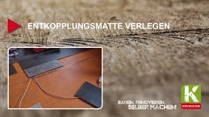 Insbesondere bei großformatigen fliesen oder bei der verlegung von fliesen auf einer großen fläche ist es ratsam, entkoppelt zu verlegen. Entkopplungsmatte Verlegen Kahoo De Zeigt Wie Es Geht Youtube