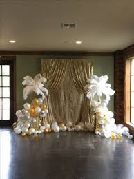 These New Years Eve Decoration Ideas Are Super Cute For A Party At Home Masquerade Party Decorations New Years Eve Decorations Masquerade Theme