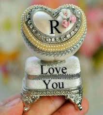 Alphabet gold diamond rings exclusively crafted for the modern women. Profile Picture Whatsapp R Letter Dp Bmp Box