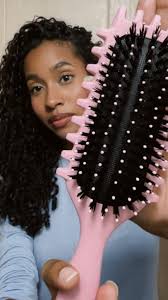 ✨SEGUNDAS IMPRESIONES✨, Estaba muy emocionada de probarlo, pero no creo que  sea el cepillo para mí 🥲, Lo usé con mi hermanita que tiene un patrón de  rizo distinto al mío y me gustó como quedó, como ...