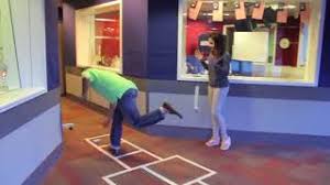 Kesenangan dapat di dapatkan di mana mana dan. Permainan Tradisional Masyarakat Melayu Mpu 2163 Youtube