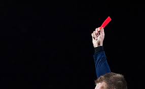 Om domaren visar upp ett rött kort i en fotbollsmatch innebär det att en spelare eller annan lagmedlem utvisas för resten av matchen. Rott Kort Nyheter Artiklar Reportage Och Video Nyheter24