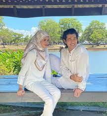 Kamal adli, siti saleha, fazlina ahmad daud, ellyas abdullah, zarynn min, ezzaty abdullah, meor mohd, syafnida sinopsis teduhan kasih teduhan kasih mengisahkan tentang pasangan iffa dan ryzal yang hangat bercinta dan kemudian membuat keputusan untuk. Drama Masih Ada Rindu Tv3 Myinfotaip