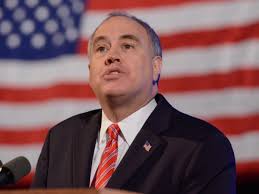 Bosses in N.Y. Comptroller's office made dirty jokes: suit