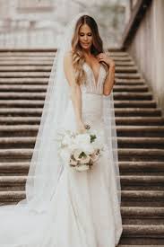 It is perfect if you love braids, but you this is only the beginning when it comes to bridal hairstyle options for long hair. 15 Reasons To Wear Your Hair Down At The Wedding