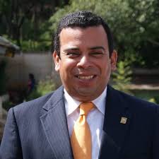 Rubén Rolando Pérez (@diprolandopb)