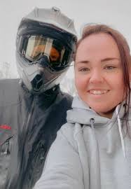 Community bands together to find rides for snowed-in CRMC employees