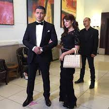 Tuan ihsan sangat kenal dengan mata itu. Isteri Tuan Ihsan Photos Facebook