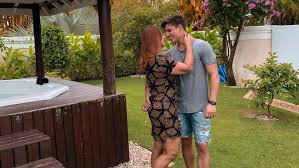 Neymar paris mansion inside jr ronaldinho thescottishsun cars darkstudentz wikifamous beverly thousands hills access night. Neymar S Mom Kicks 23 Year Old Boyfriend Out Of The House After Discovering Dating Past Psg Talk