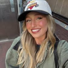 Heather Spivey's Instagram, Twitter & Facebook