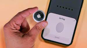 Apple Airtags Hands On With The Tiny Tracker Youtube