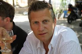 Benjamin Stott's Instagram, Twitter & Facebook