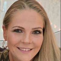 90+ "Samira Van" profiles