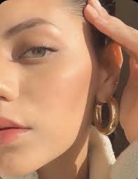 Vision Board Inspiration for 2024: manifest your New Year Resolutions