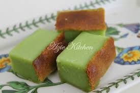 Resepi aslinya hanya menggunakan dua bahan sahaja iaitu tepung beras dan gula merah. Kuih Bakar Istimewa Azie Kitchen Paling Sedap Azie Kitchen