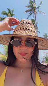 Vídeos de Iris Castillo (@irisraquelcastill4) con «sonido original