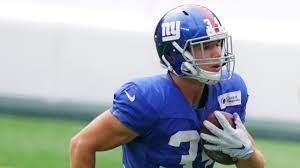 Sandro platzgummer began playing american football the age of 9 and quickly made a name for himself. Monday S Transactions Giants Sign Austrian Rb Platzgummer