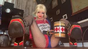 Harley QUINN CosPlay - Tease POV FemDom roleplay