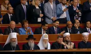 Очень странно это выглядит, поскольку революция ведь не в израиле. Nepolitkorrektnyj Vopros Rossijskoj Zhurnalistki Ob Iudee Prisyagayushem Na Evangelii