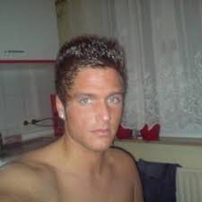 Daniel Bühler (@fegerle25)