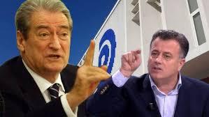 Xhaxhai i Albert Cara:Më fal që u përlota, shkruajti dorëshkrimet në varre  Shqipëria Live 26 Nëntor