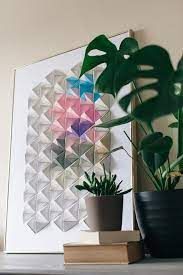 Untuk itu simak beberapa cara sederhana untuk membuat hiasan dinding dari kertas yang diadopsi dari pinterest berikut ini. Hiasan Dinding Dari Lipatan Origami