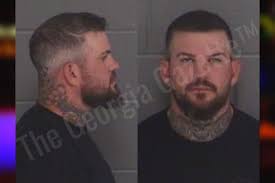 The following arrest has been updated with the narrative report:  https://thegeorgiagazette.com/barrow/jacob-richards-7/