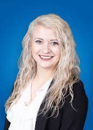 Amanda Windle's Instagram, Twitter & Facebook