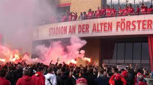 All information about union berlin (bundesliga) current squad with market values transfers rumours player stats fixtures news Bundesliga News Europacup Union Berlin Wahnt Sich In Hollywood