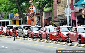 Mendengar jawapan yang diberikan oleh pemandu teksi tersebut, penumpang itu diam dan terus masuk semula ke dalam teksi. Pakej Bantuan Permai Pemandu Teksi Harap Tiada Birokrasi Selepas Jaminan Pm Free Malaysia Today Fmt