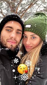 Lebt marcos llorente alleine, hat er eine freundin / frau? League Of Wags Special Cl Finale Real Madrid
