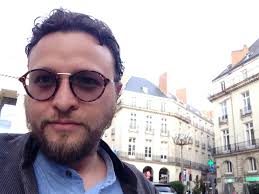 5 poemas del libro Cartografía universal, de Ronald Cano