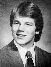 Julie Philip's Instagram, Twitter & Facebook