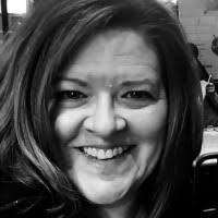 Karen Hickey's Instagram, Twitter & Facebook