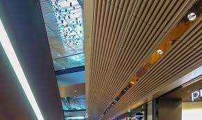 Epingle Sur Les Plafonds Suspendus Dans Les Centres Commerciaux Mall