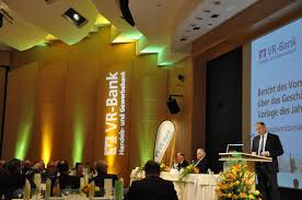 This name and the town. Vr Bank H G Trotzt Der Nullzins Politik Der Ezb Augsburg B4b Schwaben