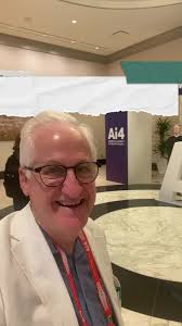 The trick? Get the whole crowd to say your client's name out loud. That's  what real trade show magic looks like. #DannyOrleans #BoothCrowd  #CorporateMagic #TradeShowMagic #MagicMoments