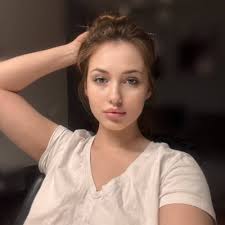 Kat Pierce (@kbpierce_)