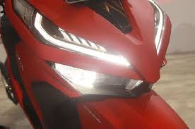 Berawal dari new honda vario fi pada akhir maret 2014, motor lokal kini banyak yang pakai headlamp led. Headlamp Led Honda Vario Pecah Atau Rusak Harga Barunya Bikin Pemilik Motor Gak Enak Makan Semua Halaman Gridmotor Id