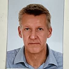 Well today marks 6 weeks since i drew the curtains