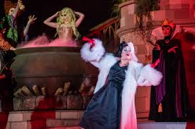 Перевод песни cruella de vil — рейтинг: 5 Reasons Cruella De Vil Is The Scariest Disney Villain