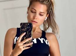 In schlag den star am samstag (5. Sylvie Meis Workout Gegen Bikini Pic Von Lilly Becker Vor Schlag Den Star Auf Prosieben Vip