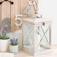 Lanterne En Bois H 46 Cm Maisons Du Monde Lanterne Bois Lanterne Maison Du Monde