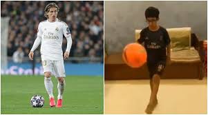 See more ideas about luka modrić, modric, real madrid. Young Boy Pays Wonderful Tribute To Idol Luka Modric Juggles Football 200 Times On Ninth Birthday Watch Video Latestly