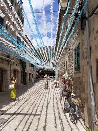 Co warto zobaczyć na majorce? Majorka Wycieczki Home Facebook