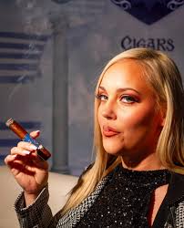 We have something big coming down the pipeline from @therosegoldreserve  family. Stay tune….