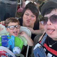 Just now realizing I should have had someone glam us every damn day this  weekend, but I've been buzzing around too much to sit still… thanks for  coming to get me ready