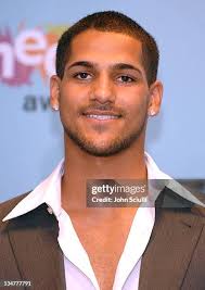 18 Shelly Hollis Photos & High Res Pictures