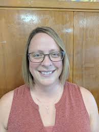 Meet April Drake, our new Elementary School Principal; Before working in  Windsor, my experiences include serving as a classroom teacher, reading  specialist, and Response to Intervention Coordinator. Along with being an  educator,